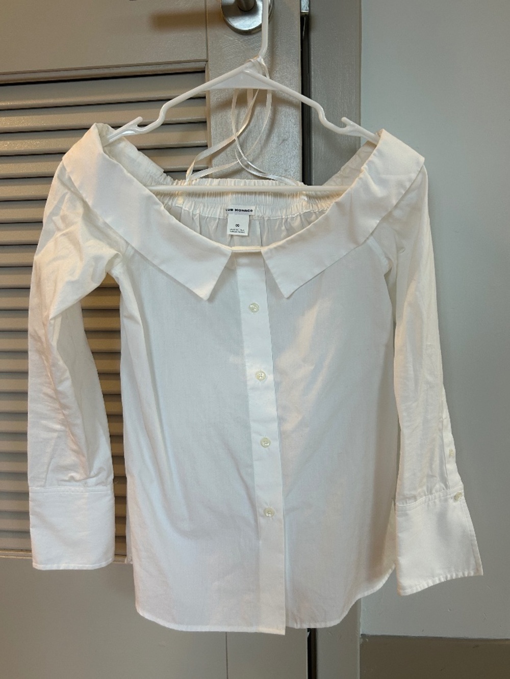 Club Monaco Off shoulder blouse